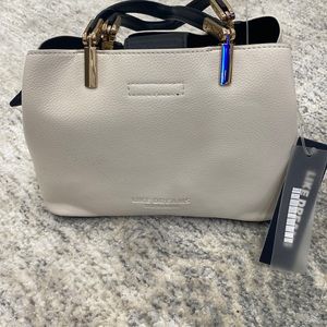 Small Ivory and Black purse with tags